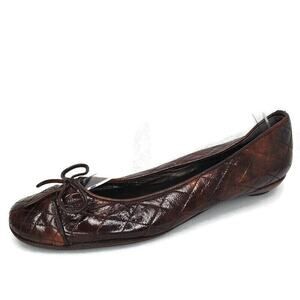 Stuart Weitzman Tortoise Quilted Brown Patent Leather Bow Flats Womens SZ 8.5 M